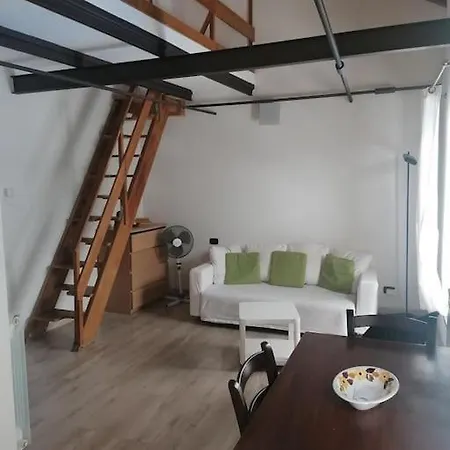 Adorno 4 - Affitti Brevi Italia *